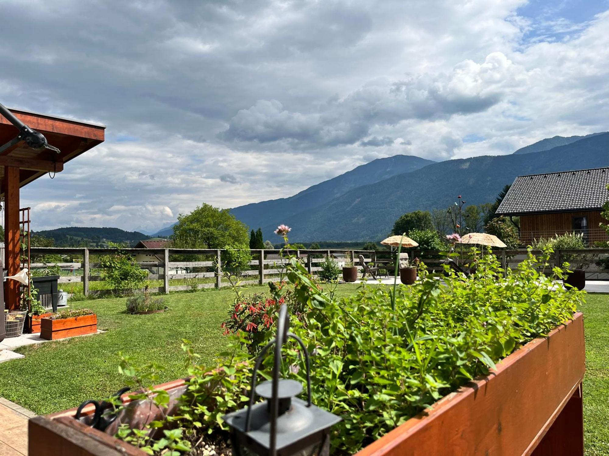 Apartamento Tom's Hütte Presseggersee Exterior foto